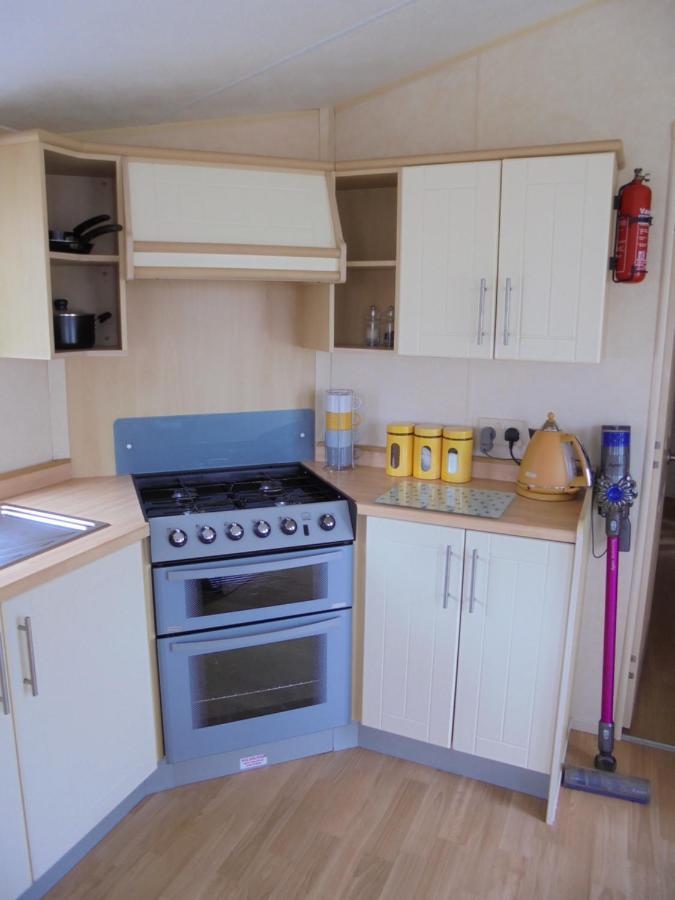 Coral Beach : The Richmond:- 6 Berth, Blow Heated Інголдмеллс Екстер'єр фото